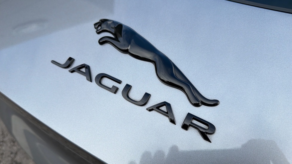 Jaguar F-Type 5.0 P450 Supercharged V8 R-Dynamic Black 2dr Auto Petrol Coupe - Image 35