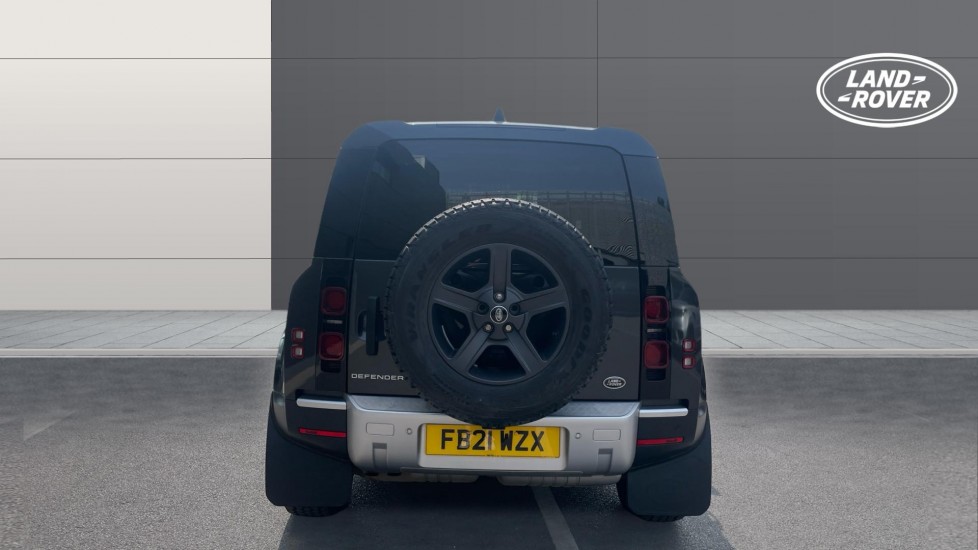Land Rover Defender 90 Diesel 3.0 D200 Hard Top Auto - Image 6