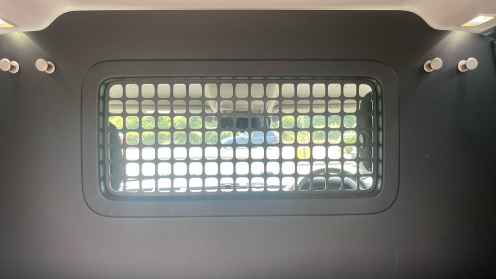 Land Rover Defender 90 Diesel 3.0 D200 Hard Top Auto - Image 22