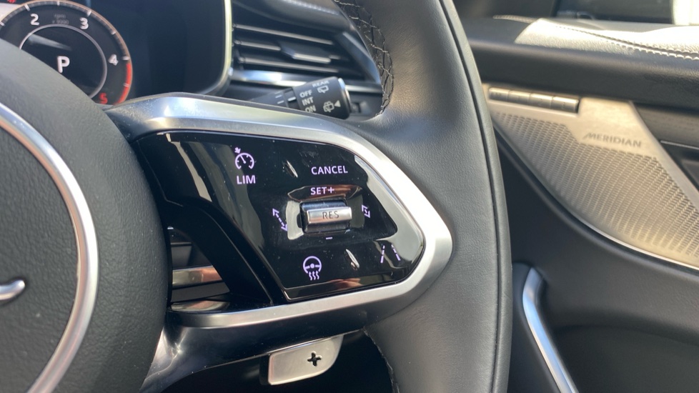 Jaguar F-Pace 2.0 D200 R-Dynamic HSE Black 5dr Auto AWD Diesel Estate - Image 36