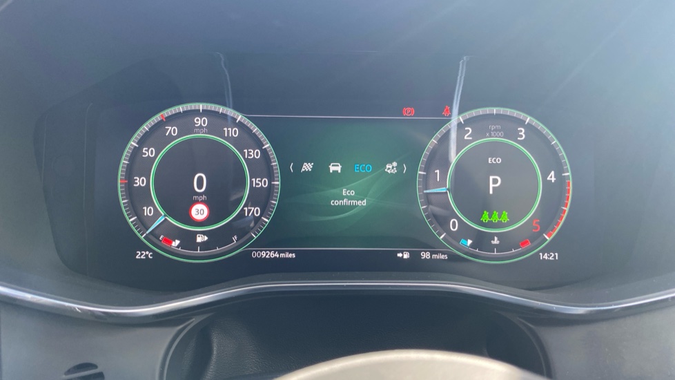 Jaguar F-Pace 2.0 D200 R-Dynamic HSE Black 5dr Auto AWD Diesel Estate - Image 43