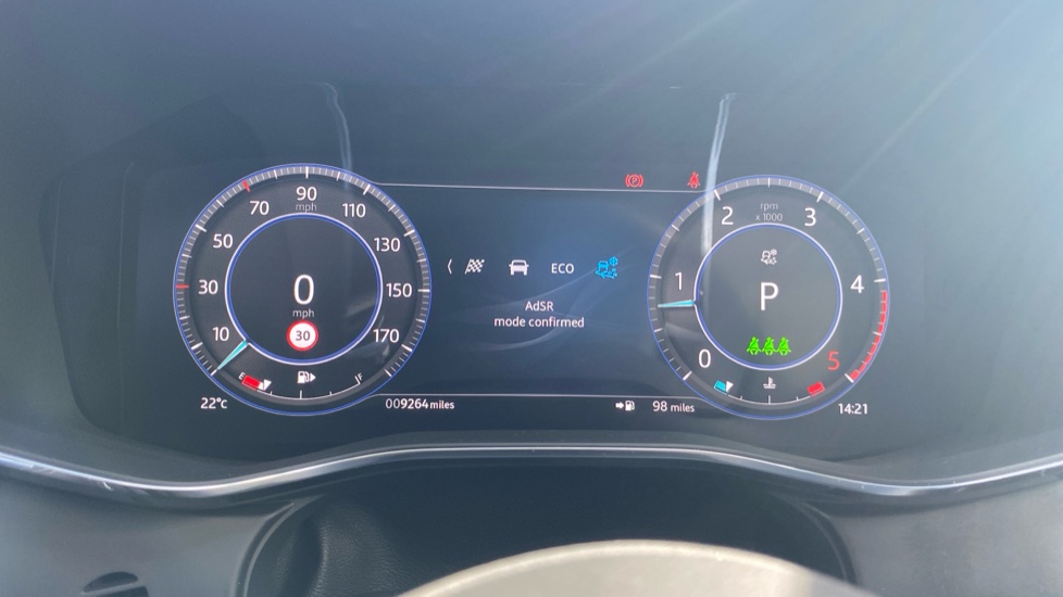 Jaguar F-Pace 2.0 D200 R-Dynamic HSE Black 5dr Auto AWD Diesel Estate - Image 44