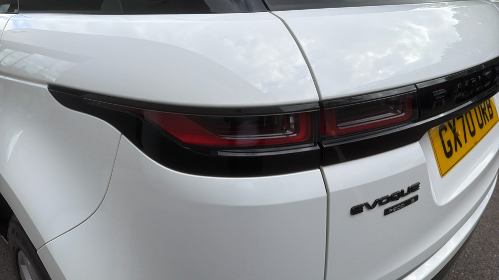 Land Rover Range Rover Evoque 2.0 P200 S 5dr Auto Petrol Hatchback - Image 19