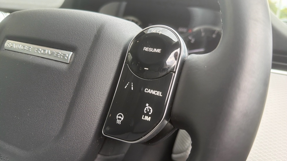Land Rover Range Rover Evoque 2.0 P200 S 5dr Auto Petrol Hatchback - Image 22
