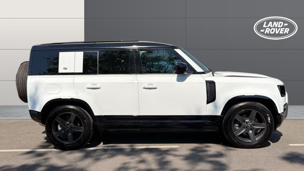 Land Rover Defender 3.0 D250 X-Dynamic SE 110 5dr Auto Diesel Estate - Image 5