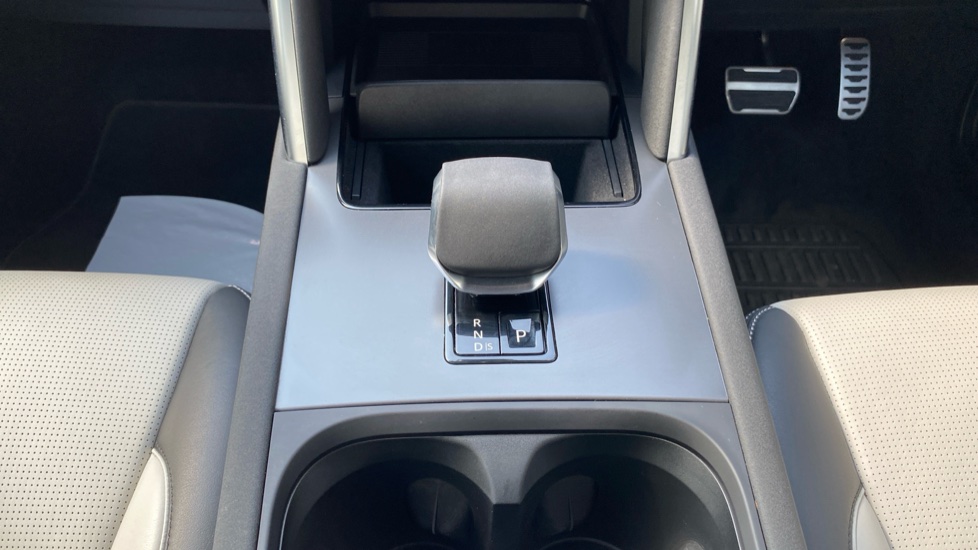 Land Rover Discovery Sport 2.0 D200 Dynamic HSE 5dr Auto [7 Seat] Diesel Station Wagon - Image 13