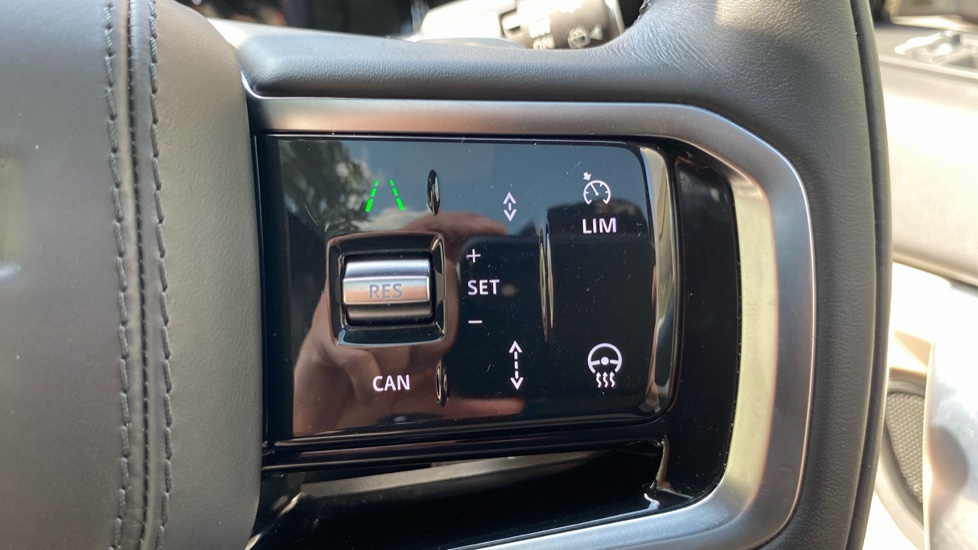 Land Rover Discovery Sport 2.0 D200 Dynamic HSE 5dr Auto [7 Seat] Diesel Station Wagon - Image 21