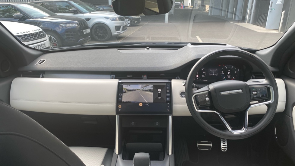 Land Rover Discovery Sport 2.0 D200 Dynamic HSE 5dr Auto [7 Seat] Diesel Station Wagon - Image 9
