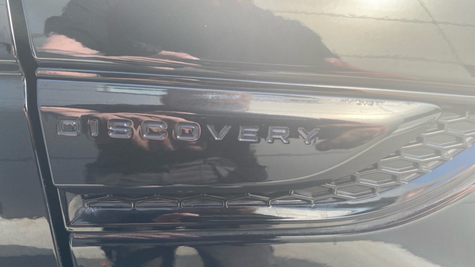 Land Rover Discovery Sport 2.0 D200 Dynamic HSE 5dr Auto [7 Seat] Diesel Station Wagon - Image 27