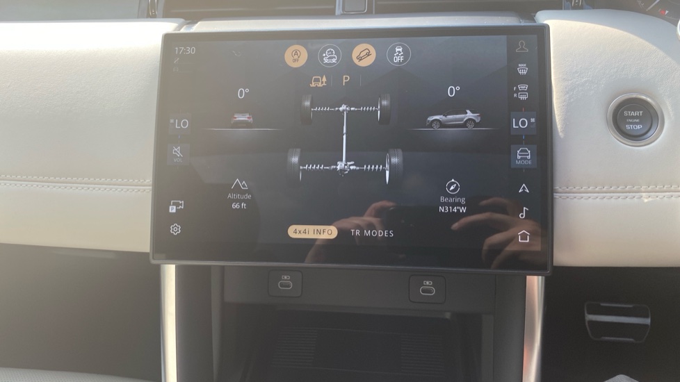 Land Rover Discovery Sport 2.0 D200 Dynamic HSE 5dr Auto [7 Seat] Diesel Station Wagon - Image 34
