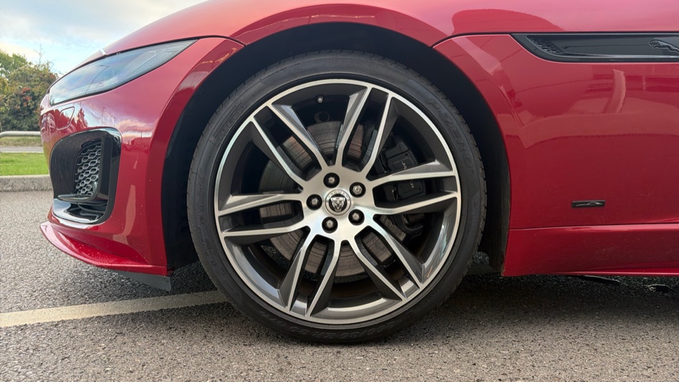 Jaguar F-Type 5.0 P450 Supercharged V8 75 2dr Auto AWD Petrol Coupe - Image 8
