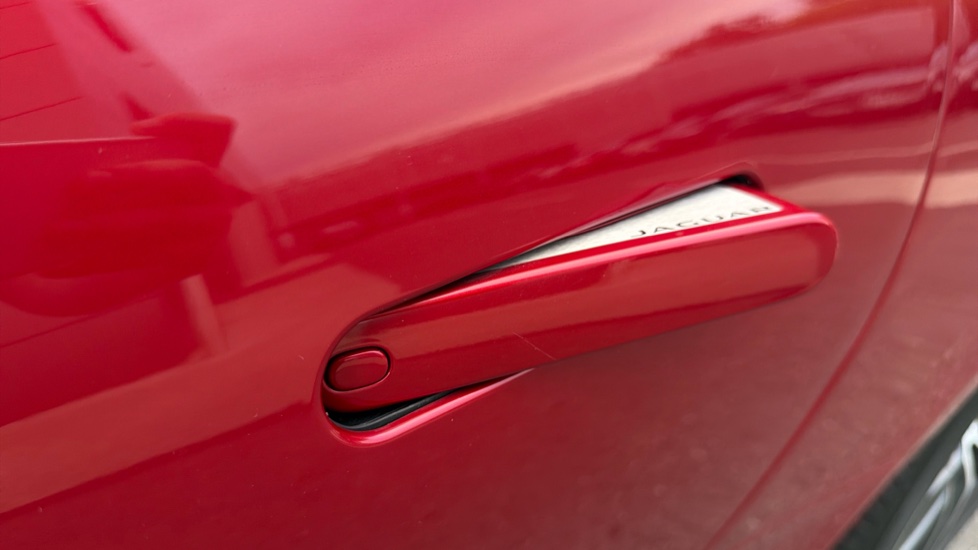 Jaguar F-Type 5.0 P450 Supercharged V8 75 2dr Auto AWD Petrol Coupe - Image 22
