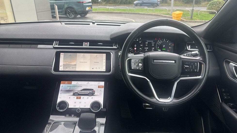 Land Rover Range Rover Velar 2.0 P400e R-Dynamic HSE 5dr Auto Estate - Image 9