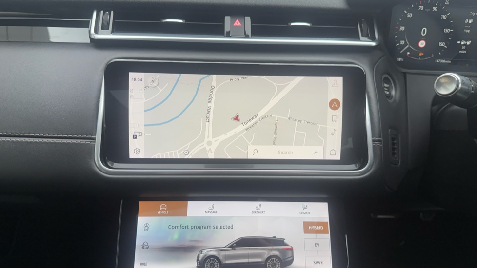 Land Rover Range Rover Velar 2.0 P400e R-Dynamic HSE 5dr Auto Estate - Image 11
