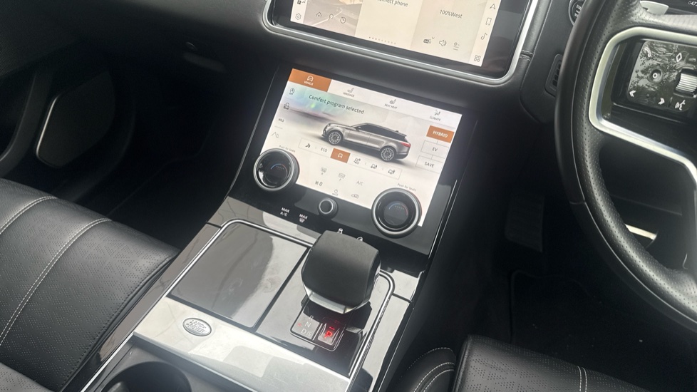 Land Rover Range Rover Velar 2.0 P400e R-Dynamic HSE 5dr Auto Estate - Image 13