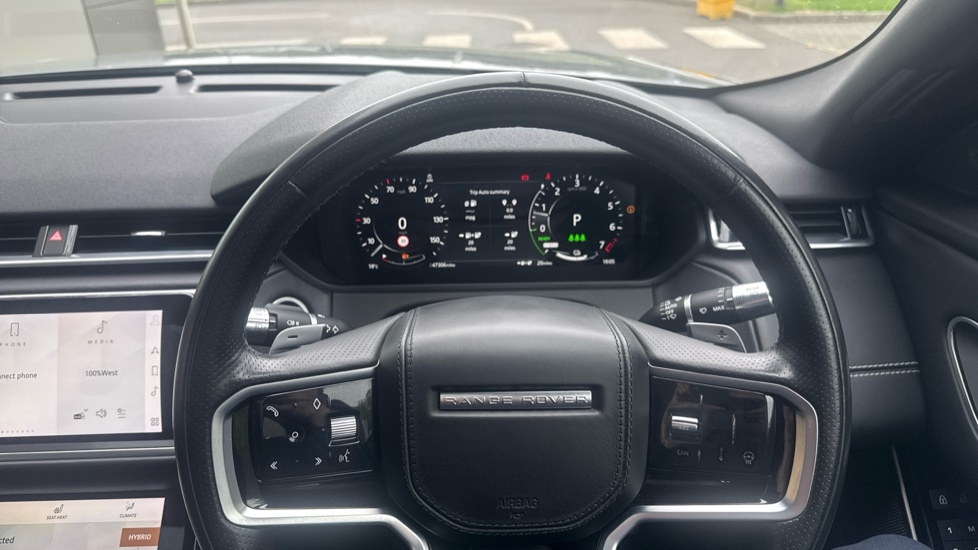 Land Rover Range Rover Velar 2.0 P400e R-Dynamic HSE 5dr Auto Estate - Image 15