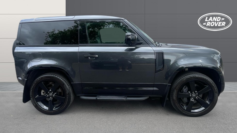 Land Rover Defender 3.0 D250 X-Dynamic HSE 90 3dr Auto Diesel Estate - Image 5