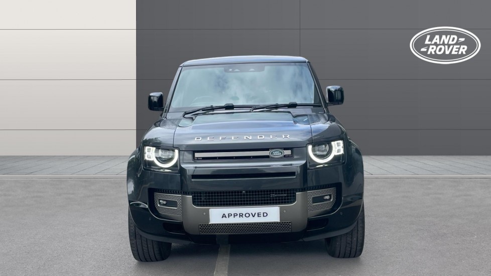 Land Rover Defender 3.0 D250 X-Dynamic HSE 90 3dr Auto Diesel Estate - Image 7