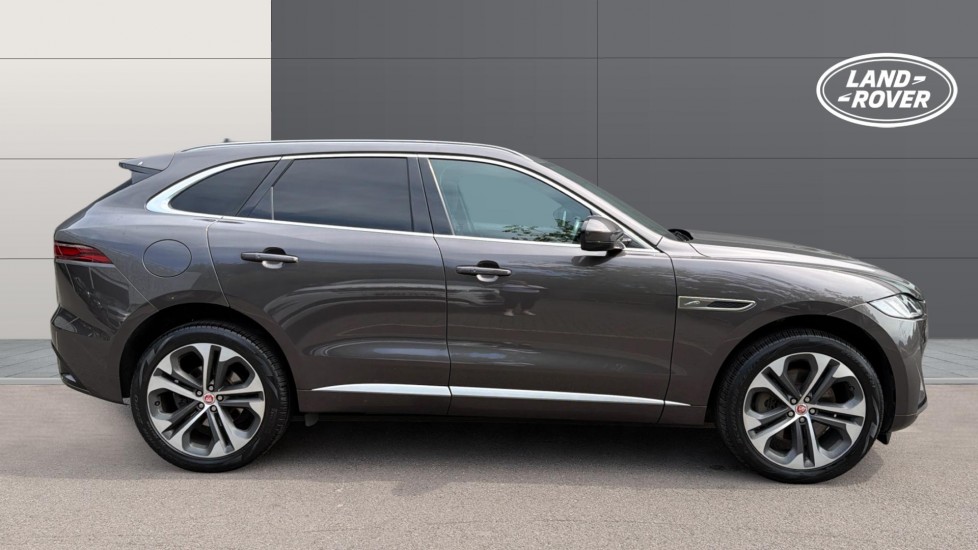 Jaguar F-Pace 3.0 D300 R-Dynamic HSE 5dr Auto AWD Diesel Estate - Image 5