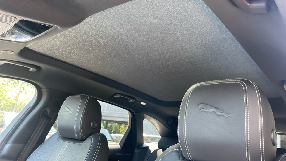 Jaguar F-Pace 3.0 D300 R-Dynamic HSE 5dr Auto AWD Diesel Estate - Image 52