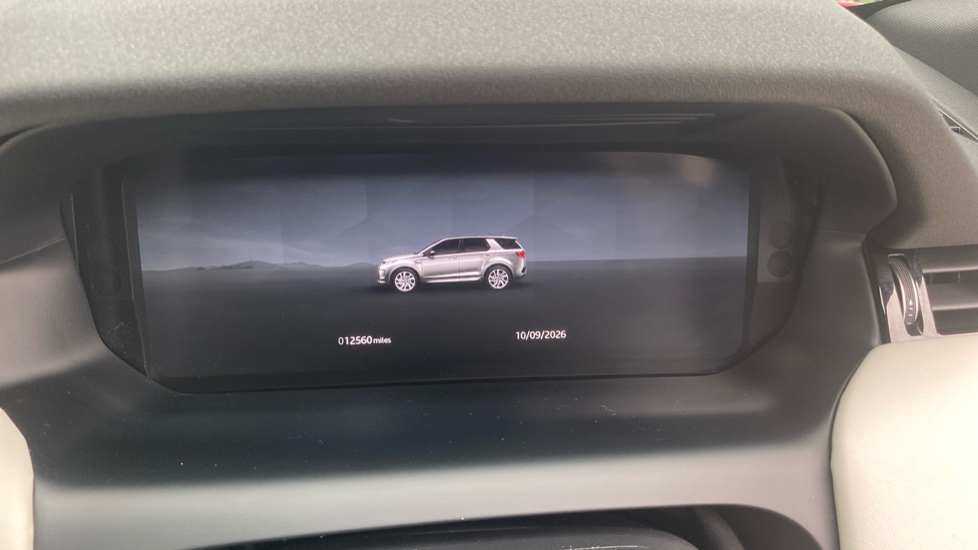Land Rover Discovery Sport 2.0 D200 Dynamic HSE 5dr Auto [7 Seat] Diesel Station Wagon - Image 16