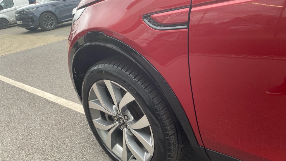 Land Rover Discovery Sport 2.0 D200 Dynamic HSE 5dr Auto [7 Seat] Diesel Station Wagon - Image 20