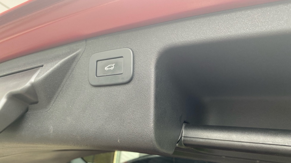 Land Rover Discovery Sport 2.0 D200 Dynamic HSE 5dr Auto [7 Seat] Diesel Station Wagon - Image 31