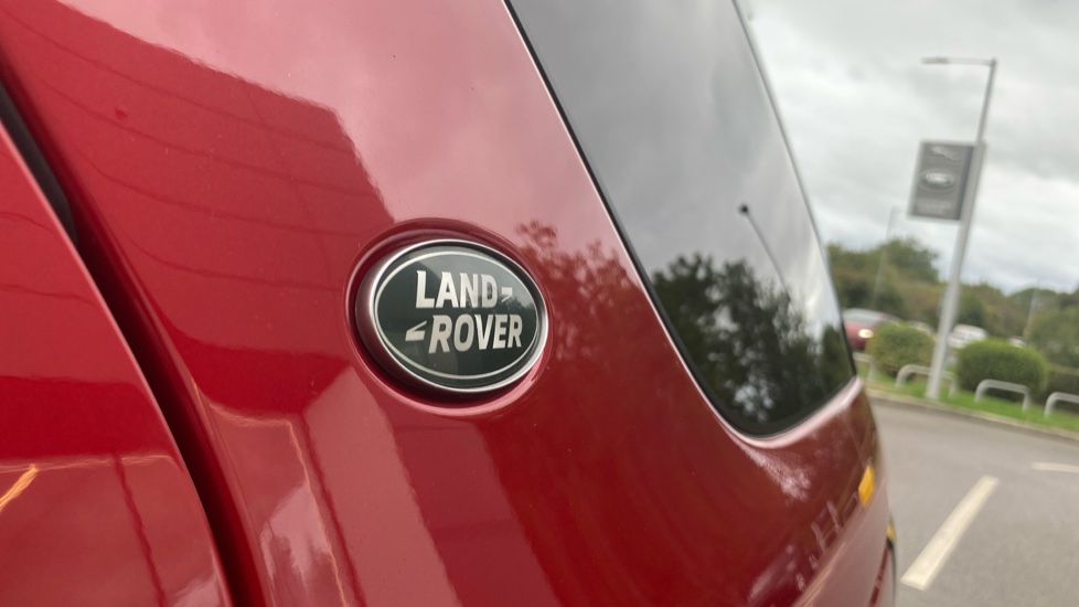 Land Rover Discovery Sport 2.0 D200 Dynamic HSE 5dr Auto [7 Seat] Diesel Station Wagon - Image 46