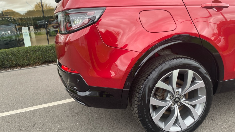 Land Rover Discovery Sport 2.0 D200 Dynamic HSE 5dr Auto [7 Seat] Diesel Station Wagon - Image 48