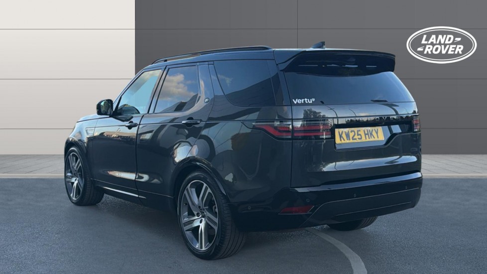 Land Rover Discovery 3.0 D350 Dynamic HSE 5dr Auto Diesel Station Wagon - Image 2