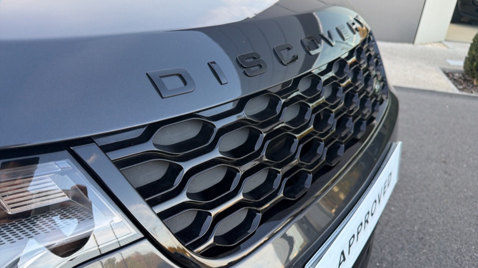 Land Rover Discovery 3.0 D350 Dynamic HSE 5dr Auto Diesel Station Wagon - Image 23