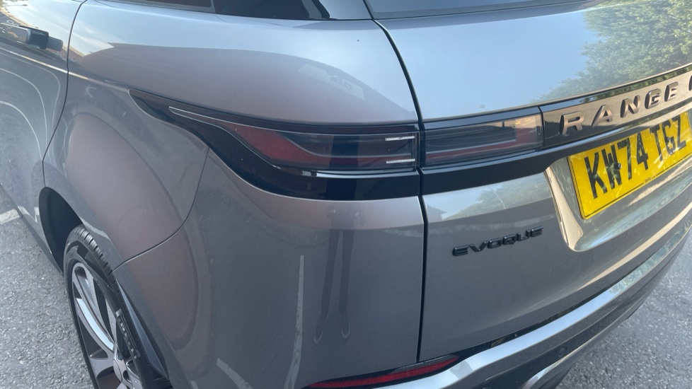 Land Rover Range Rover Evoque 2.0 D200 Autobiography 5dr Auto Diesel Hatchback - Image 19