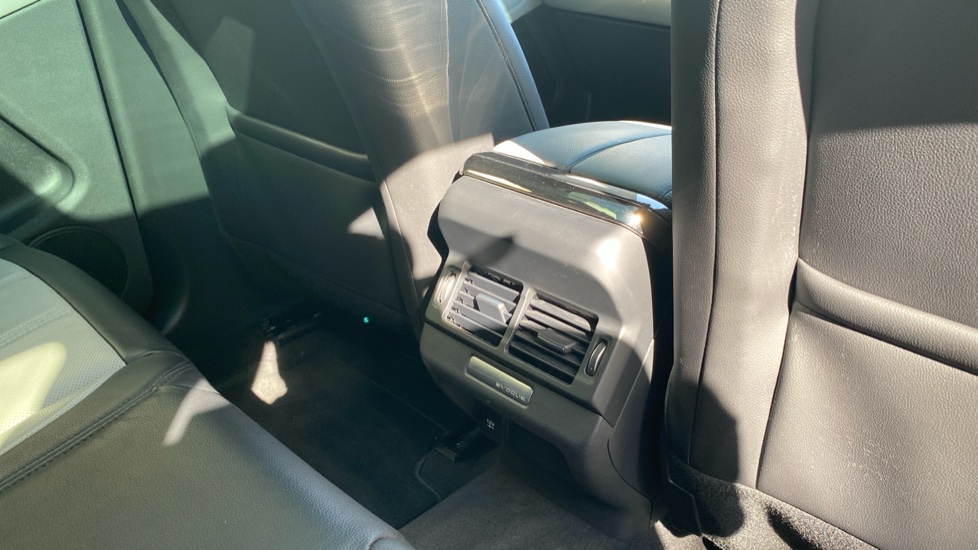 Land Rover Range Rover Evoque 2.0 P250 First Edition 5dr Auto Petrol Hatchback - Image 18