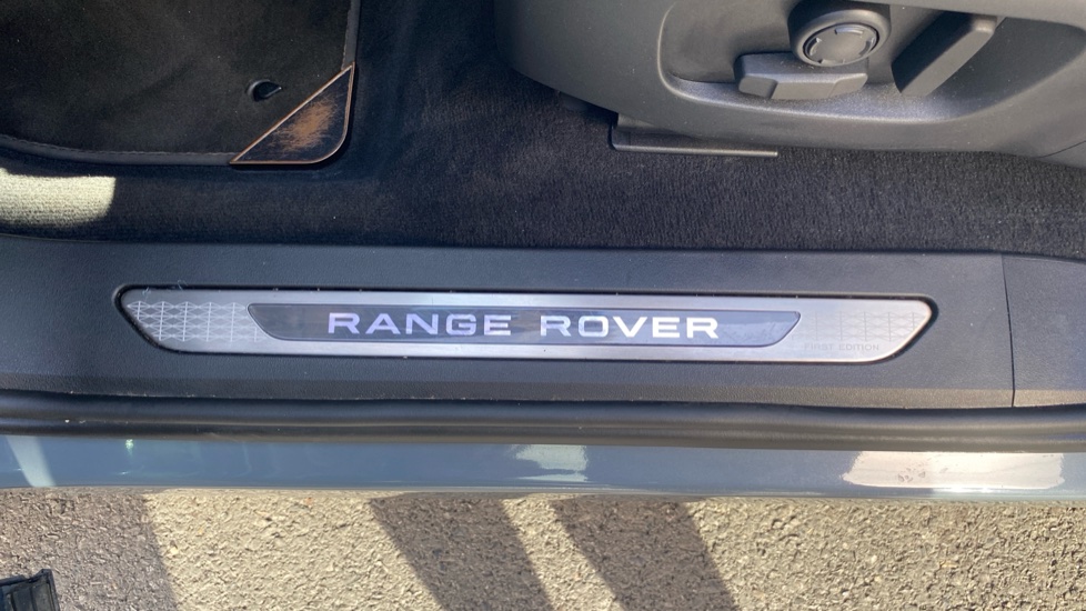 Land Rover Range Rover Evoque 2.0 P250 First Edition 5dr Auto Petrol Hatchback - Image 29