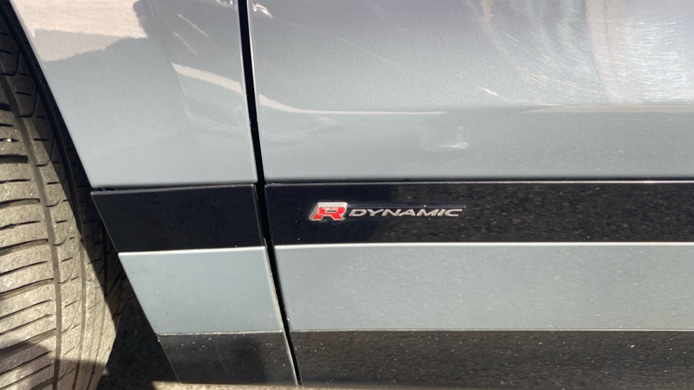 Land Rover Range Rover Evoque 2.0 P250 First Edition 5dr Auto Petrol Hatchback - Image 31