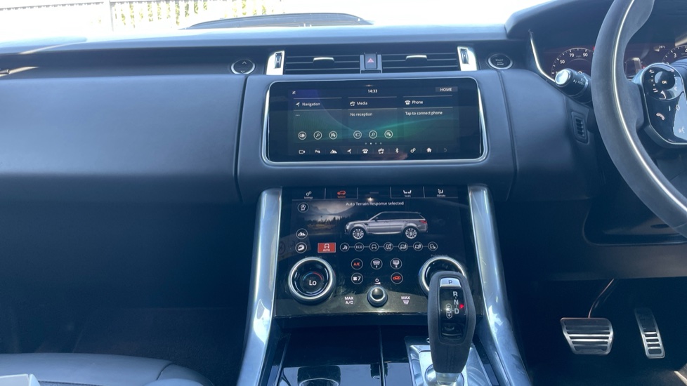 Land Rover Range Rover Sport 2.0 P400e HSE 5dr Auto Estate - Image 14