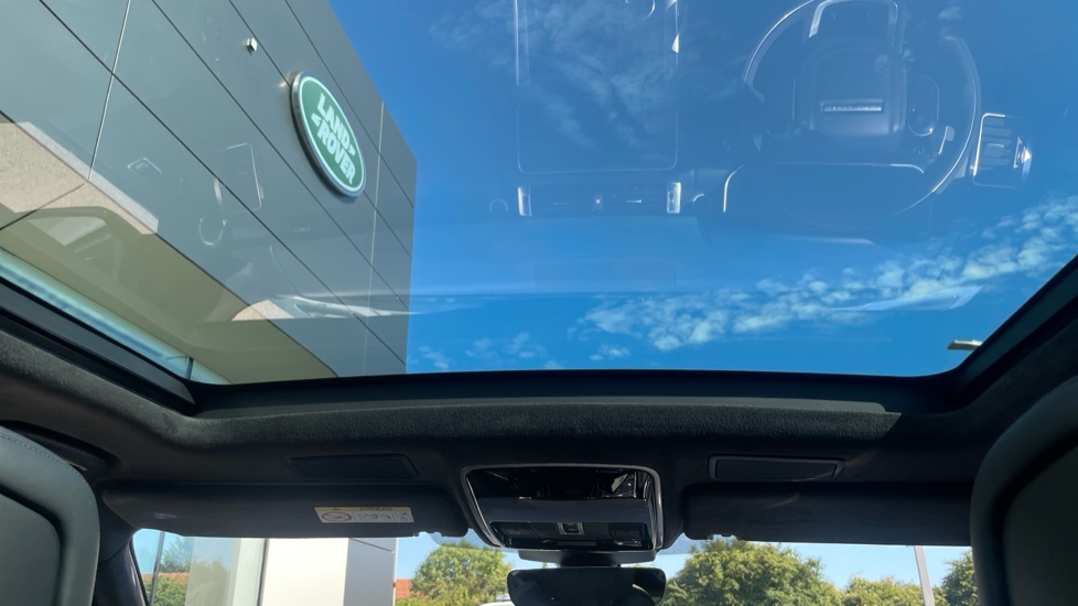 Land Rover Range Rover Sport 2.0 P400e HSE 5dr Auto Estate - Image 60