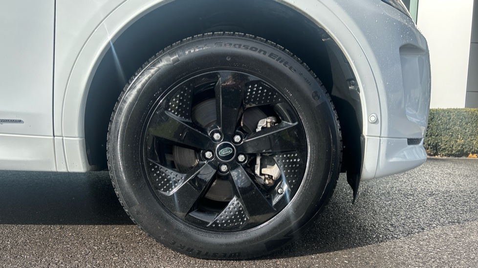 Land Rover Discovery Sport 2.0 D200 R-Dynamic S Plus 5dr Auto [5 Seat] Diesel Station Wagon - Image 8