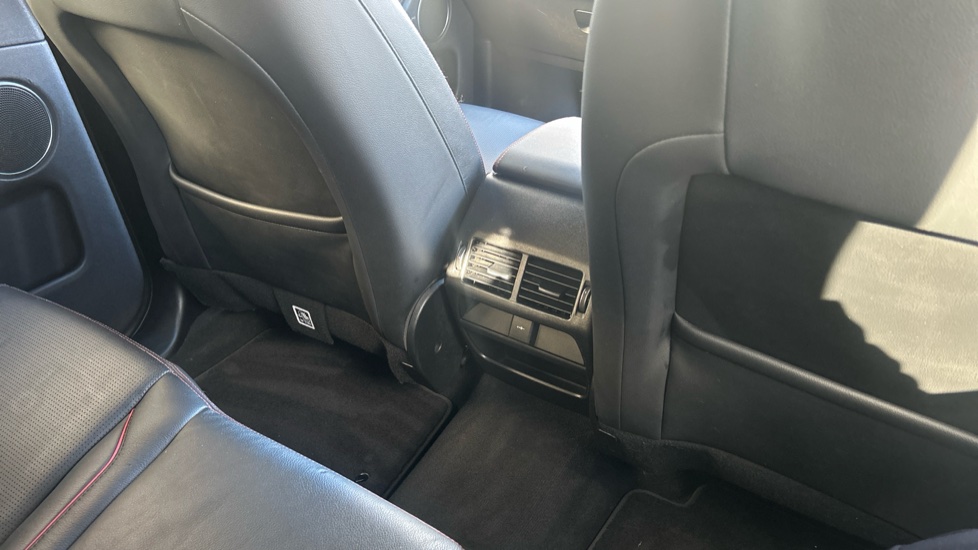 Land Rover Discovery Sport 2.0 D200 R-Dynamic S Plus 5dr Auto [5 Seat] Diesel Station Wagon - Image 18