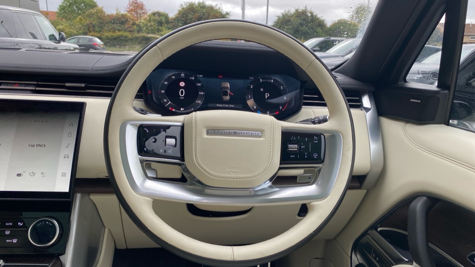 Land Rover Range Rover 3.0 P400 HSE 4dr Auto Petrol Estate - Image 15