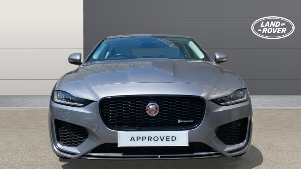 Jaguar XE 2.0d R-Dynamic SE 4dr Auto Diesel Saloon - Image 7