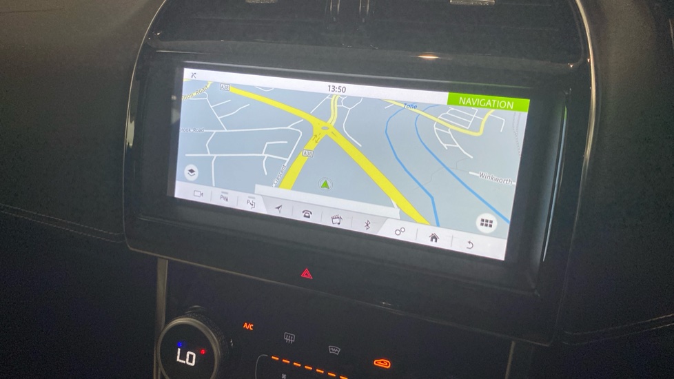 Jaguar XE 2.0d R-Dynamic SE 4dr Auto Diesel Saloon - Image 11