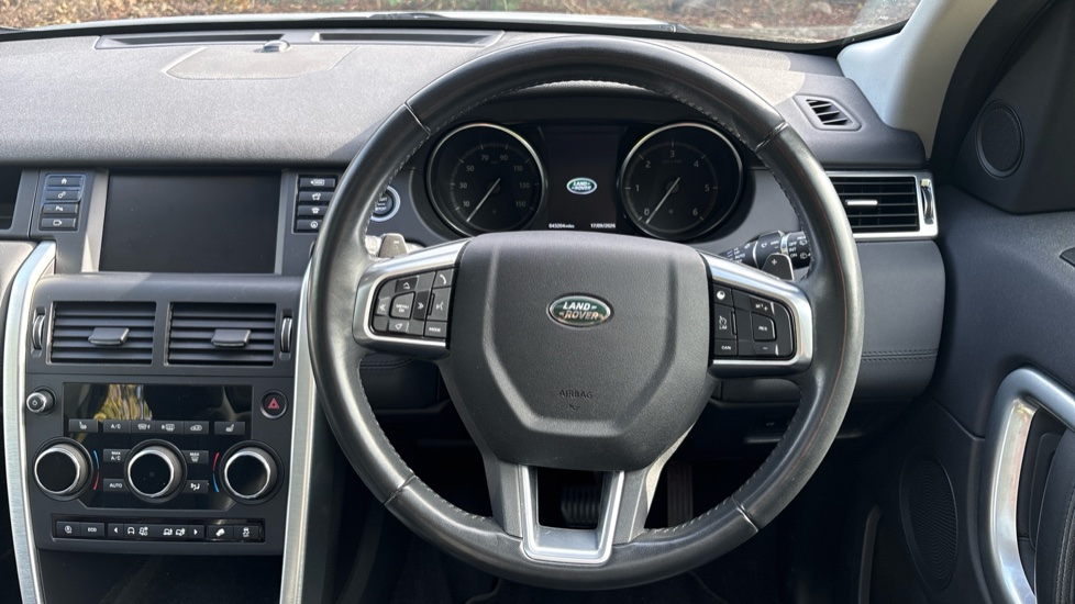 Land Rover Discovery Sport 2.0 TD4 180 HSE 5dr Auto Diesel Station Wagon - Image 15