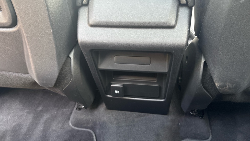 Land Rover Discovery Sport 2.0 TD4 180 HSE 5dr Auto Diesel Station Wagon - Image 18