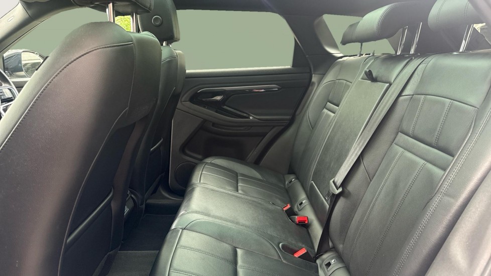 Land Rover Range Rover Evoque 1.5 P300e R-Dynamic SE 5dr Auto Hatchback - Image 4