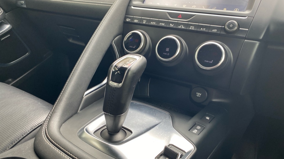 Jaguar E-Pace 2.0d [180] R-Dynamic SE 5dr Auto Diesel Estate - Image 13