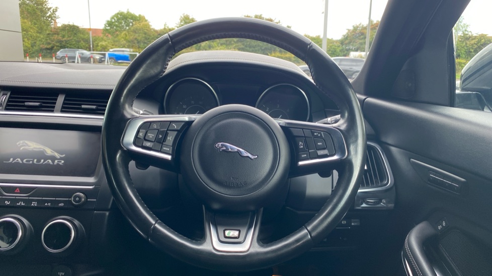 Jaguar E-Pace 2.0d [180] R-Dynamic SE 5dr Auto Diesel Estate - Image 15