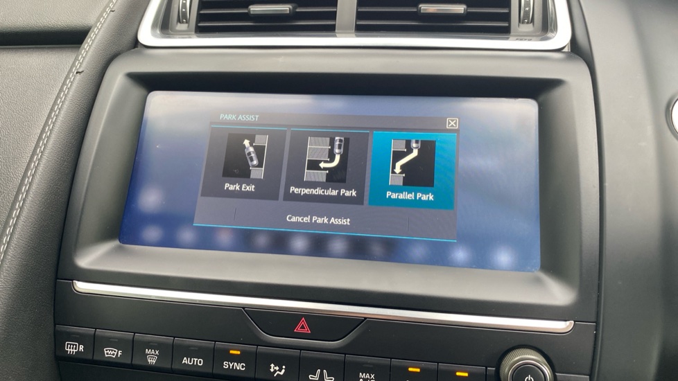 Jaguar E-Pace 2.0d [180] R-Dynamic SE 5dr Auto Diesel Estate - Image 48