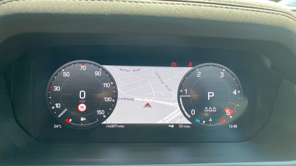 Land Rover Defender 3.0 D250 X-Dynamic SE 110 5dr Auto Diesel Estate - Image 16