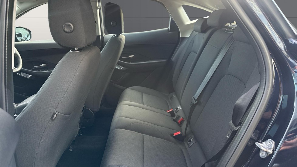 Jaguar E-Pace 2.0 D165 5dr Auto Diesel Estate - Image 4